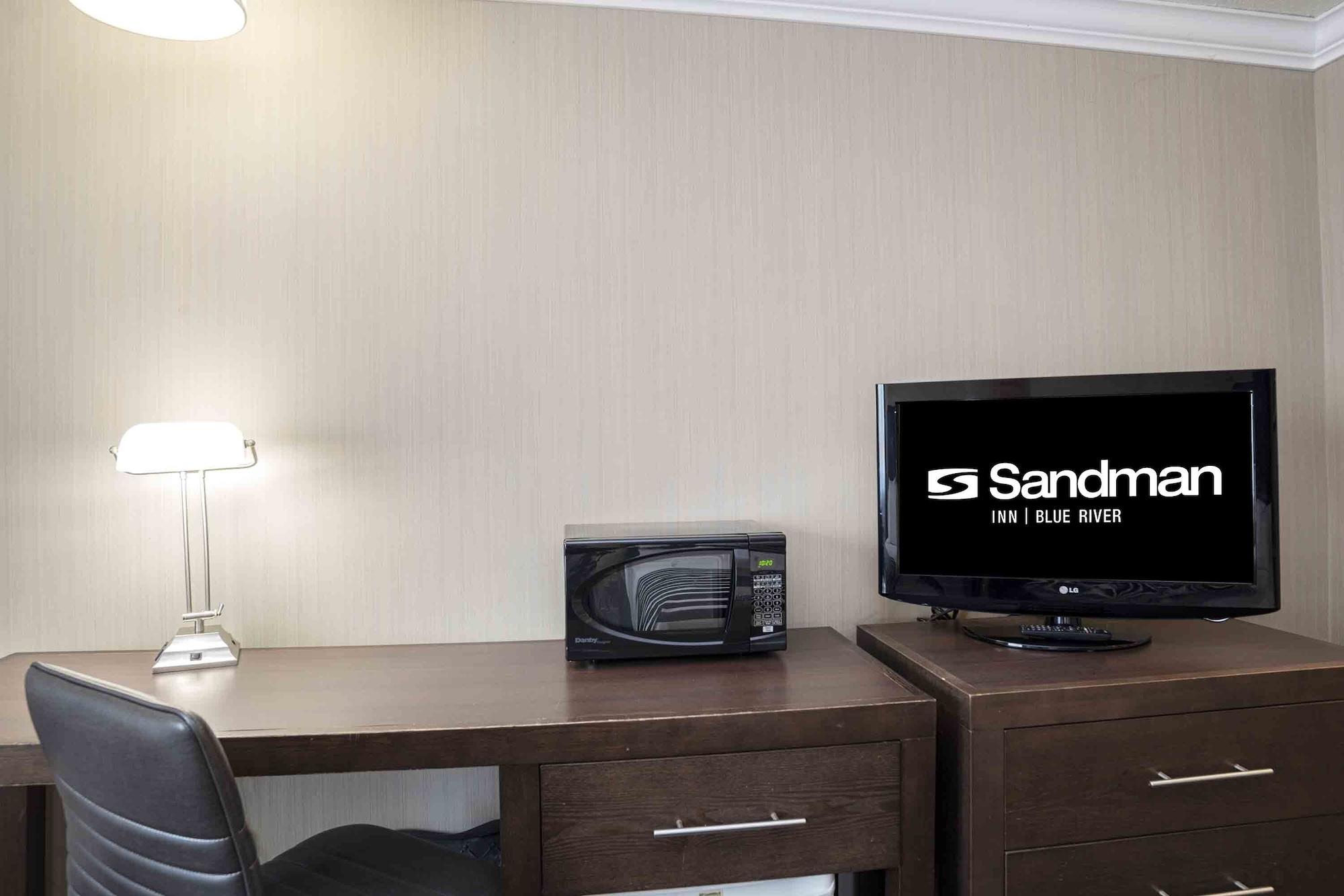 Sandman Inn Блу-Рівер Екстер'єр фото